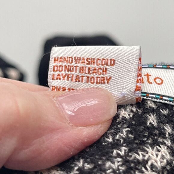 Flying Tomato Cream and Black "Poncho" Turtle Neck Sweater, Small - Picture 9 of 9